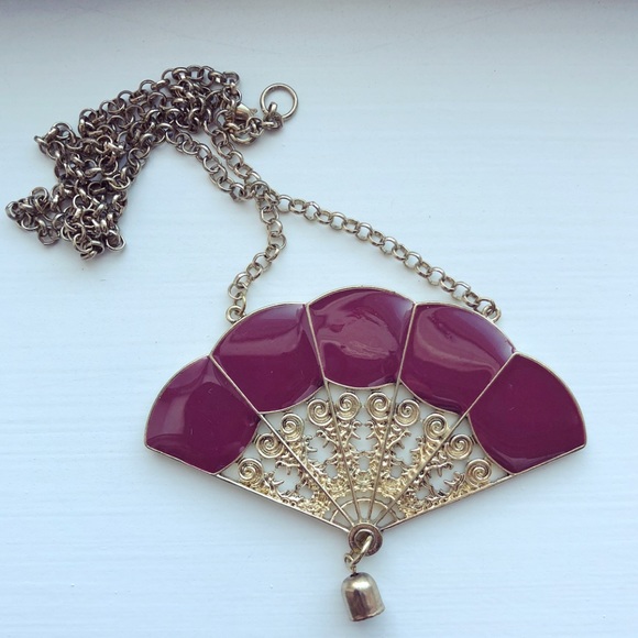 Vintage Jewelry - Vintage wine & gold peacock pendant necklace